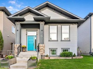 24 W Elgin Meadows Mnr SE, Calgary, AB T2Z0S2