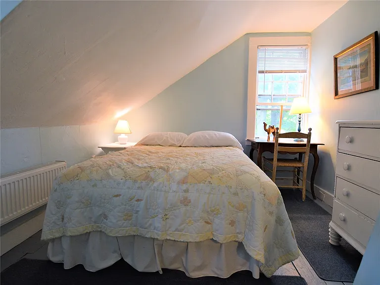 518 Third Beach Rd — Photo 17