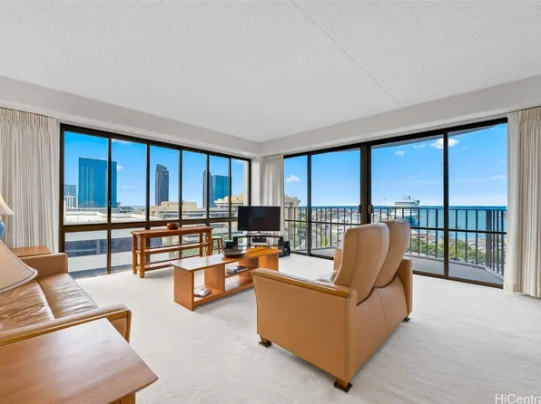 700 Richards St APT 1109, Honolulu, HI 96813