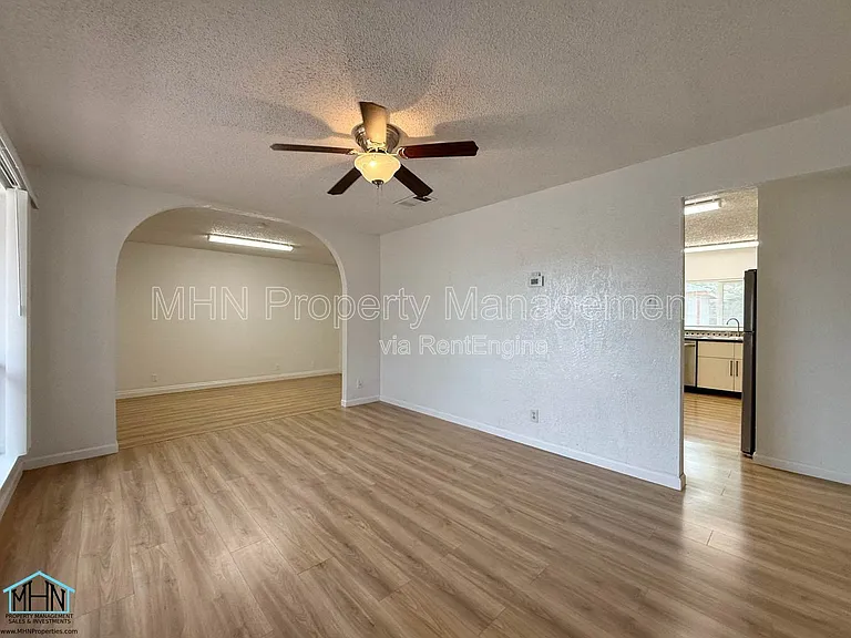 9607 Gold Hill Dr — Photo 3