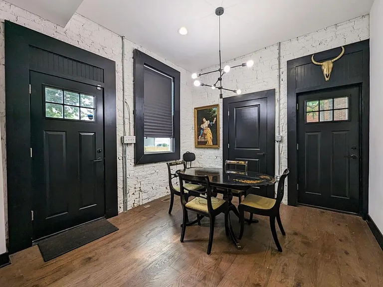 447 Linwood Ave — Photo 5