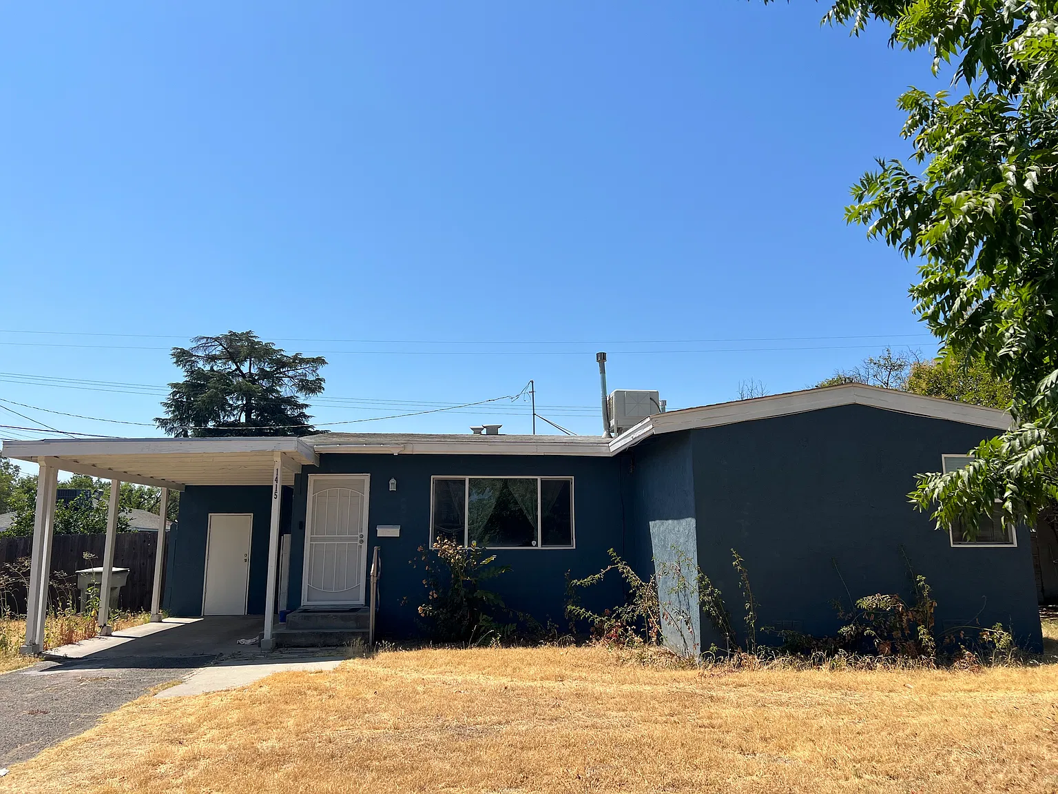 4 bed, 1.5 bath, 1017 sqft, $1,850 — Photo 1