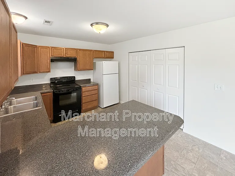 52 Cardinal Creek Dr — Photo 7