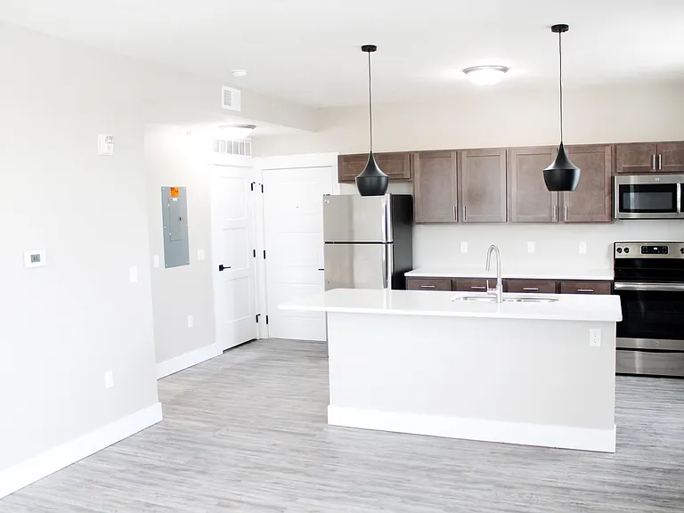 Prairie Heights Apartments — Photo 6