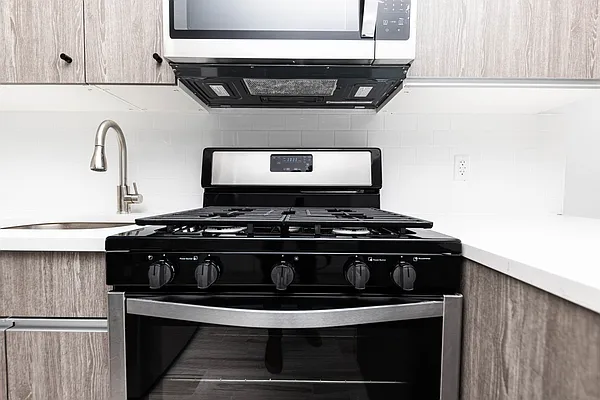 Rented by Oxford Property Group | media 38