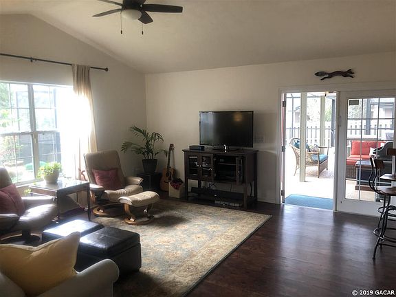 5th image of 8727 NW 10th Pl