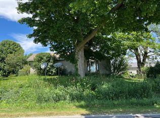 6488 Potters Rd, Saranac, MI 48881