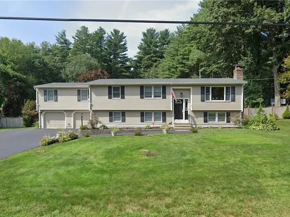 10 Susan Ln, Bellingham, MA 02019