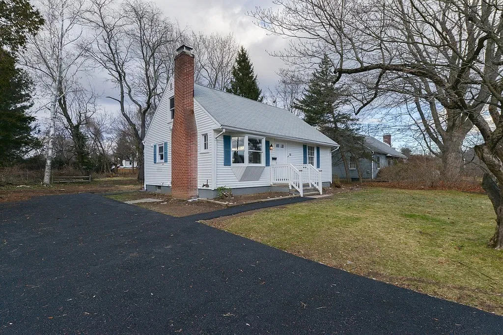 3 bed, 1152 sqft, $2,500 — Photo 1