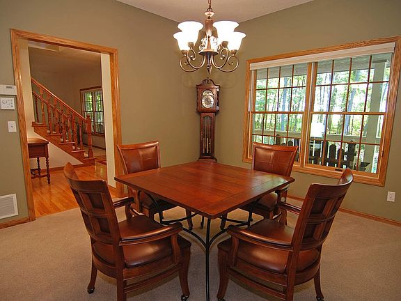 Formail Dining Room