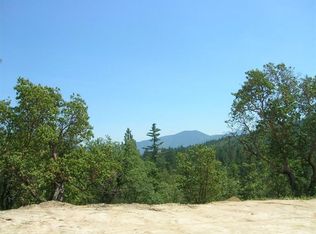 228 Pyle Dr, Grants Pass, OR 97527