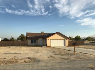 28161 Lotus Ave, Taft, CA 93268