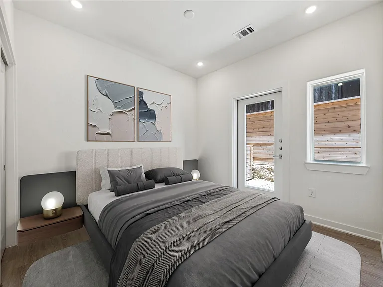 4802 Congress St #116 — Photo 9
