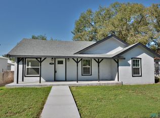 616 S Avenue B, Portales, NM 88130
