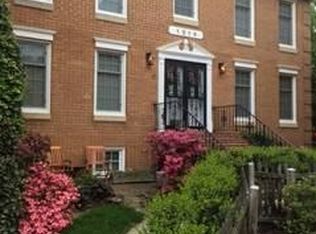 1319 S Glebe Rd, Arlington, VA 22204