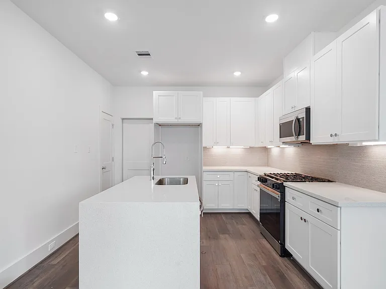 7504 Carver Rd #D — Photo 7