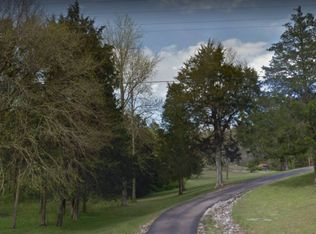 8678 Highway 412 W, Linden, TN 37096
