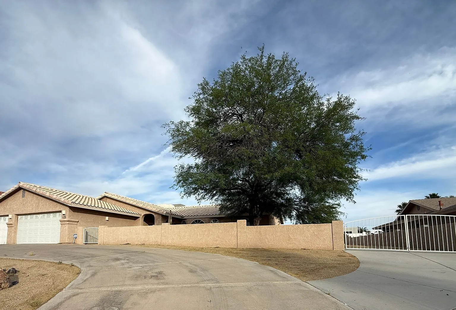 Coming soon! Long term - unfurnished — Photo 3