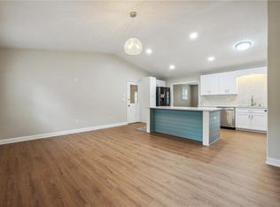 798 Bankshire Dr, Suwanee, GA 30024