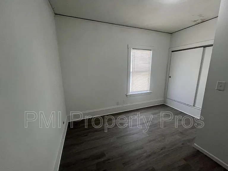 3284 N 30th St — Photo 19