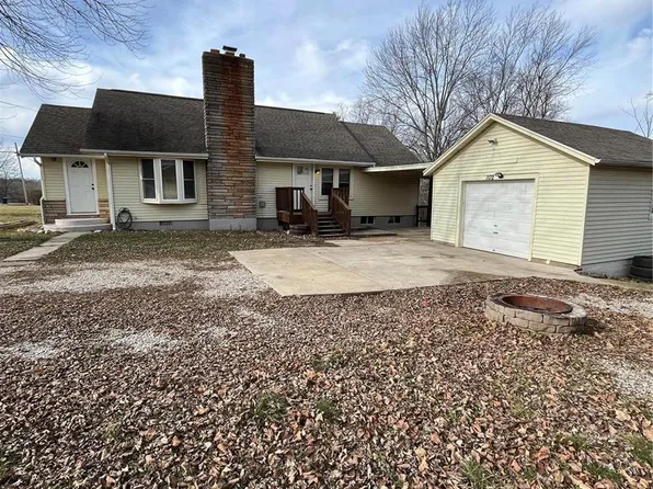 102 Redbud Rd, Dixon, MO 65459