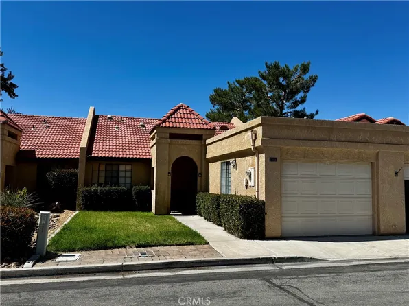 11684 Cedar Ct, Apple Valley, CA 92308