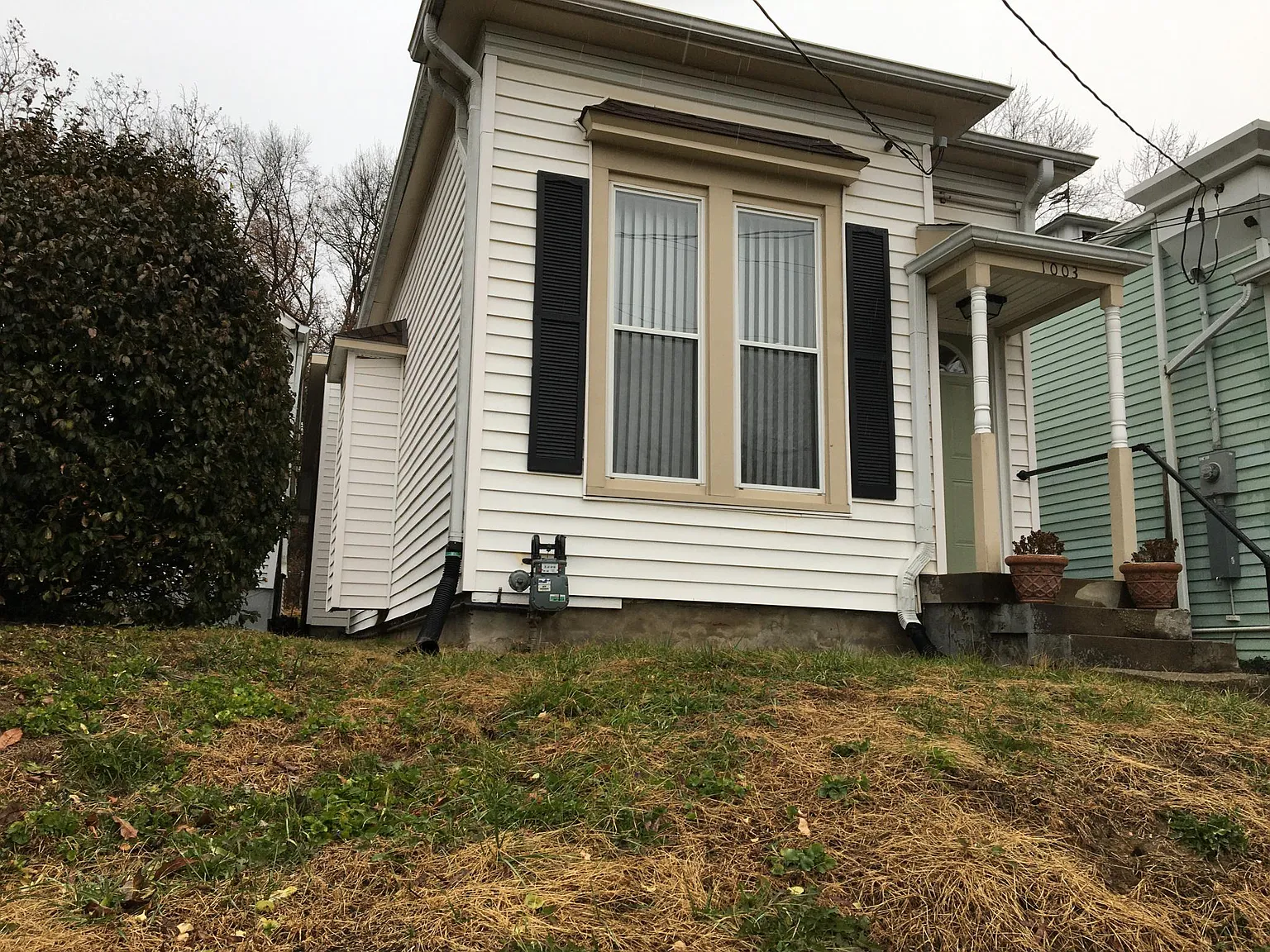 2 bed, 1000 sqft, $1,425 — Photo 1
