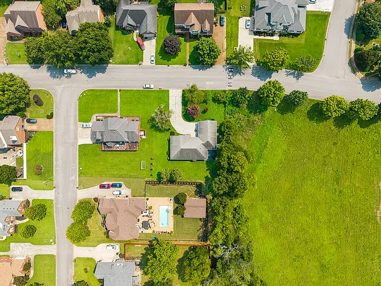 131 Savannah Ridge Dr — Photo 47