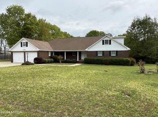 6438 Bevin Dr N, Macon, GA 31216