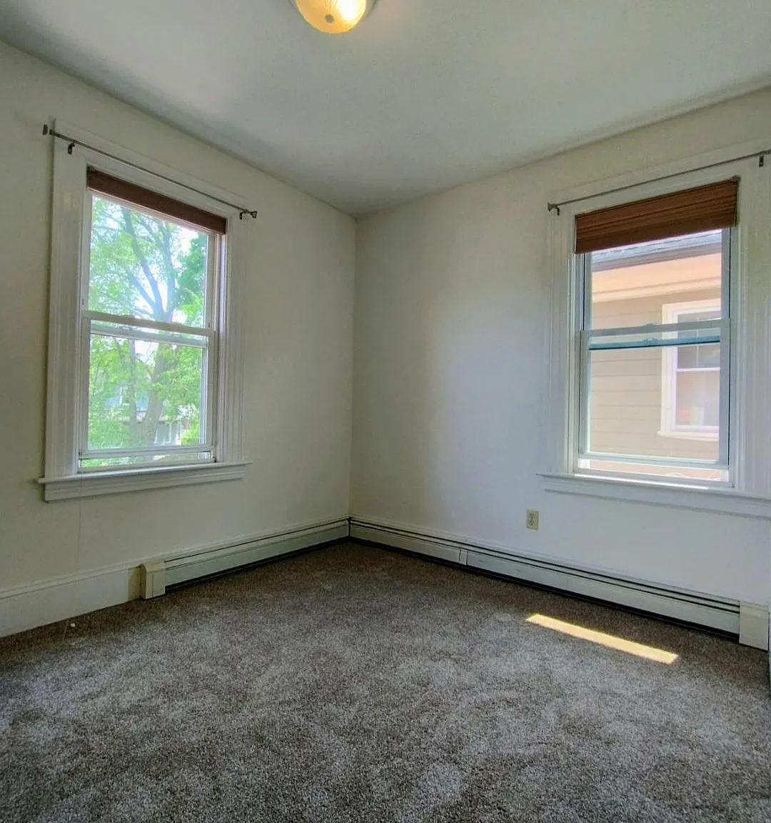 153 Ivy St — Photo 1