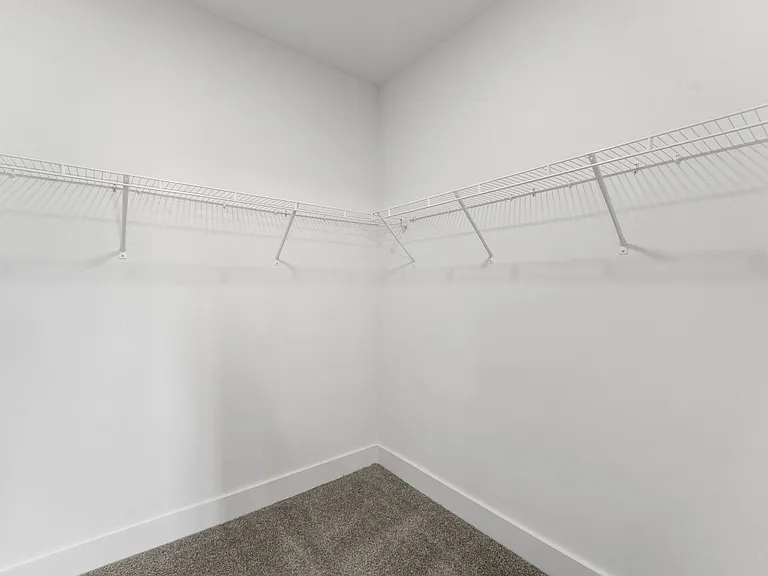 175 W Black St #201 — Photo 26