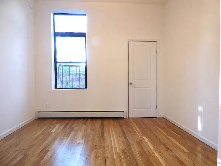 1742 1st Ave #6C — Photo 4