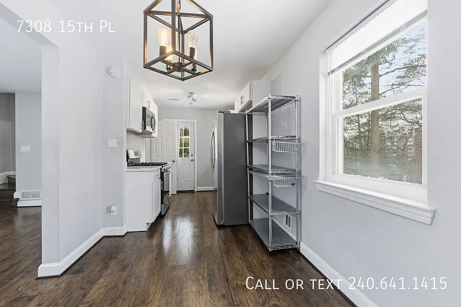 7308 15th Pl photo 1