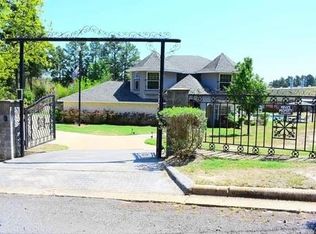 336 Fernwood Dr, Nacogdoches, TX 75964