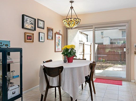 1145 Badger Cir-005-17-Dining Room-MLS_S