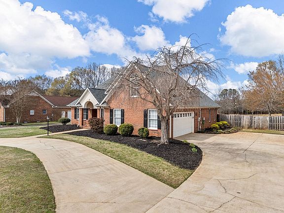 2nd image of 324 Cottage Mill Run