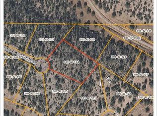 31580 W Dulce Ln, Seligman, AZ 86337