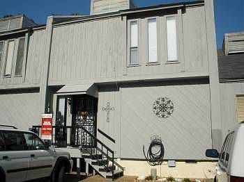 1st image of 2410 Talmadge Pl