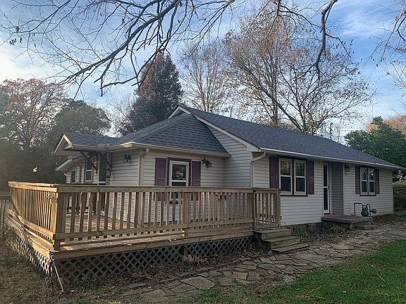 2nd image of 1677 S Duncan Ave