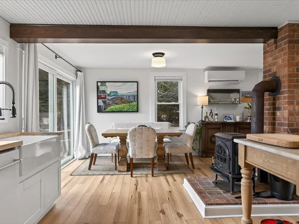 32 Burnt Cove Road, Stonington, ME 04681