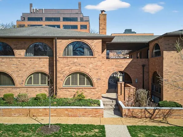 170 N Brentwood Blvd, Saint Louis, MO 63105