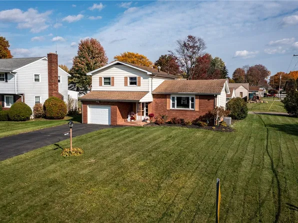 130 Todd Ave, Hermitage, PA 16148