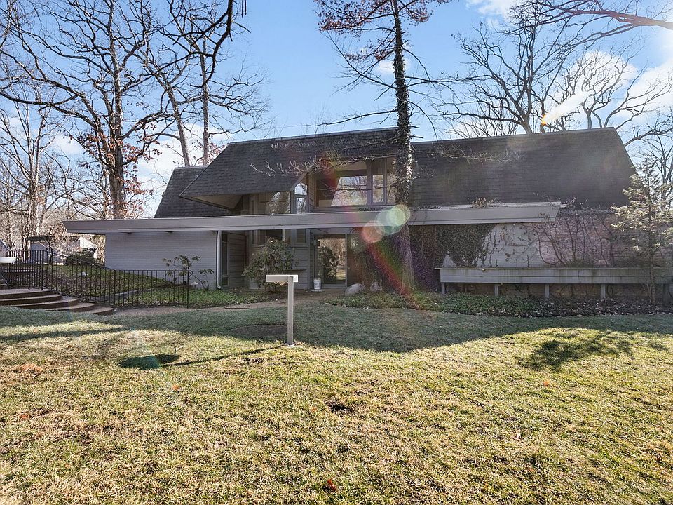 1st image of 385 Greenwood Ave