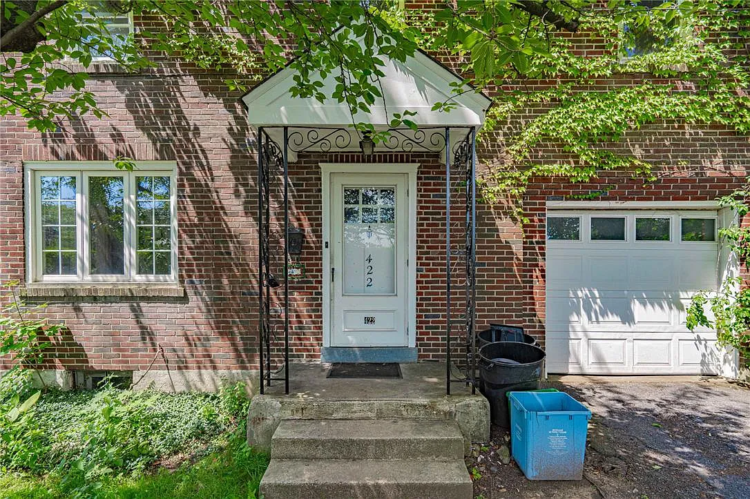 3 bed, 2.0 bath, 1790 sqft, $3,000 — Photo 4