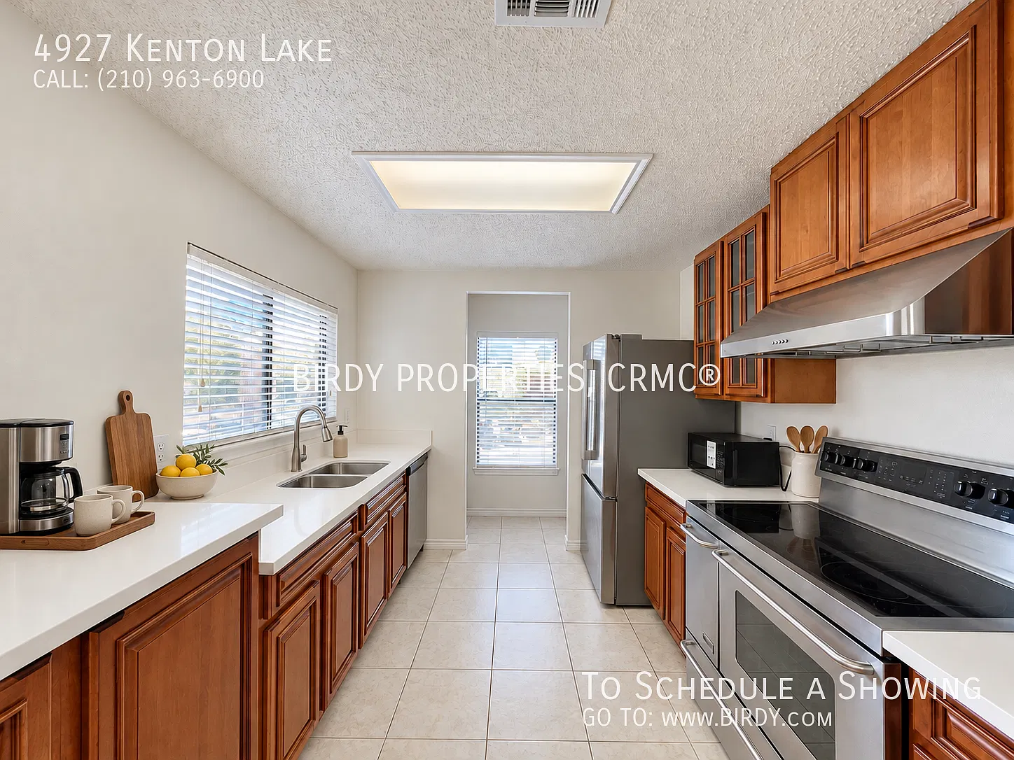 "Charming 3-Bed Oasis with 2.5 Baths in San Antonio 1687 Sq. Ft. of Comfort Awaits at 4927 Kenton... — Photo 4