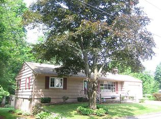 5 Shady Ln, North Smithfield, RI 02896