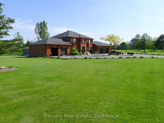 3rd image of 16 Fenton Way