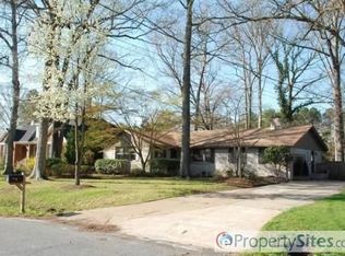 316 Constance Dr, Chesapeake, VA 23322