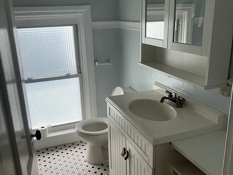 177 Ivy St #2 — Photo 9