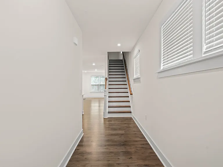 463 Autumn Rain St — Photo 7